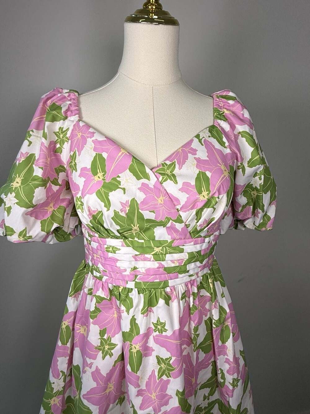 Kinsley + Zoey Levana Floral Puff Sleeve Bow Back Dress - Picture 2 of 8